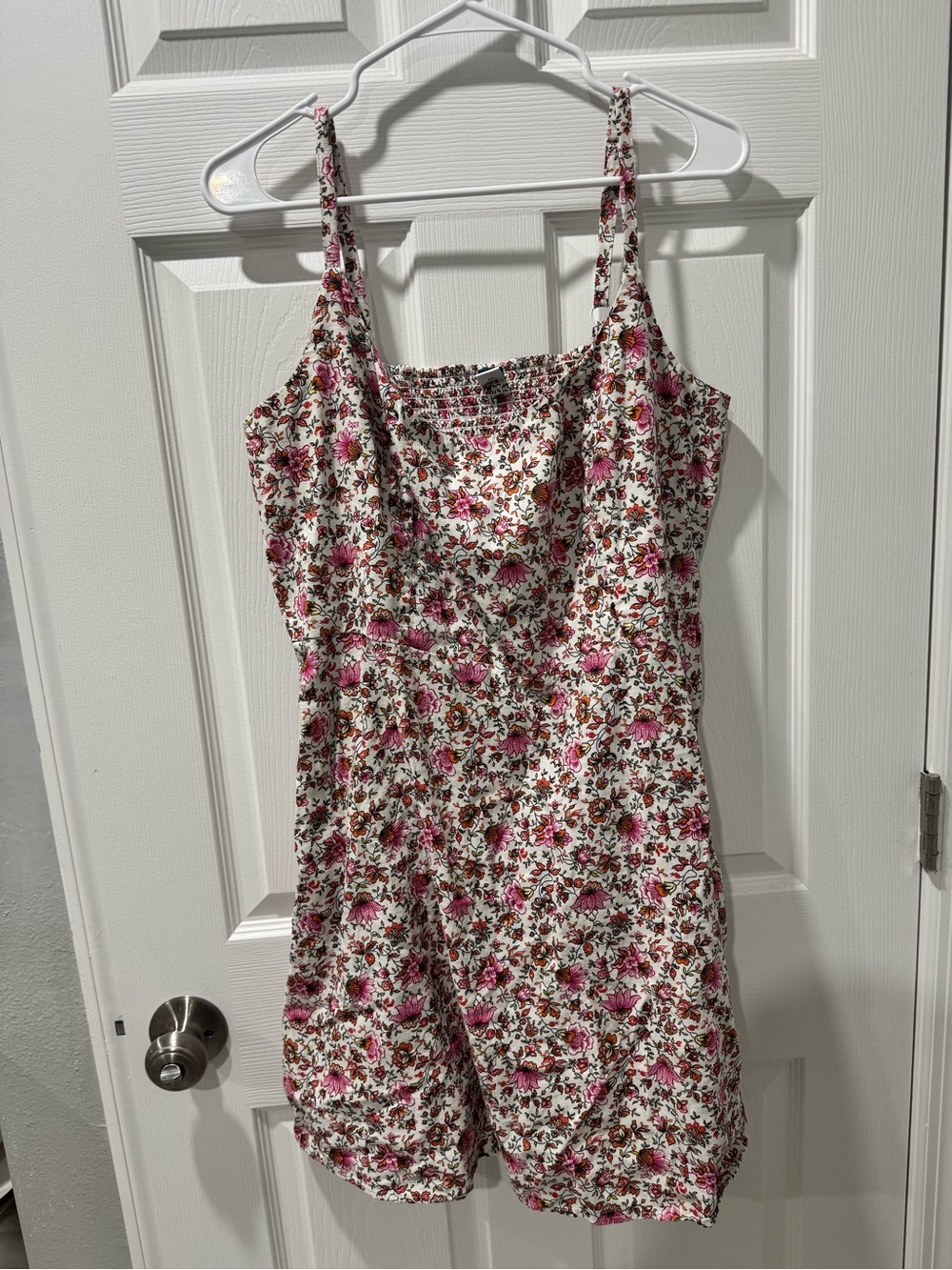 Old Navy Floral Smocked Waist Skirt White with Pink and Orange